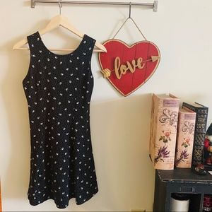 🌟 3/$12 B&W a line dress F21 NWT SIZE M